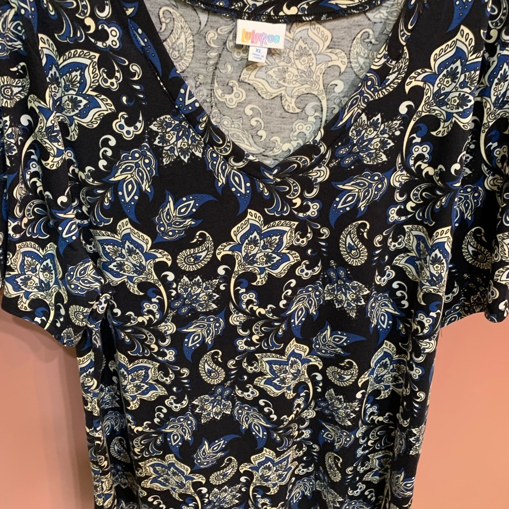 Lularoe Iris in XL